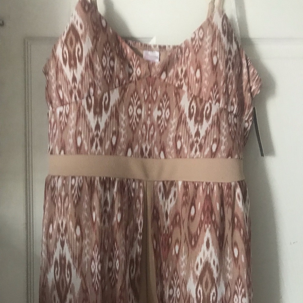 No boundaries size xxxl (21) walk thru dress